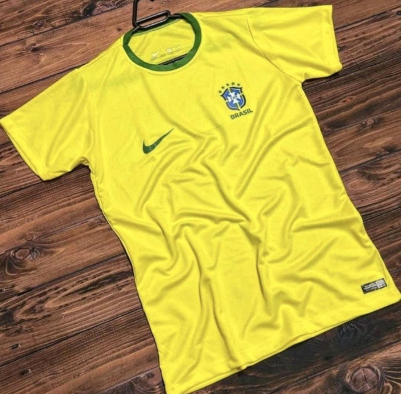 Camisa Brasil Oficial Copa do Catar 22/23 - Versão Jogador - Masculino -  Amarela